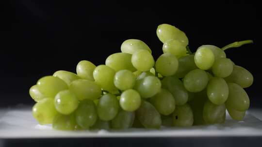 青葡萄微距特写