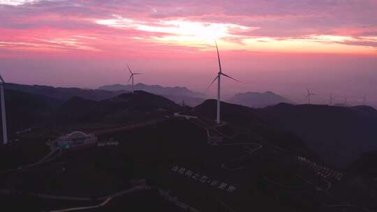 风力发电，百里荒风景区，夕阳日出帐篷素材