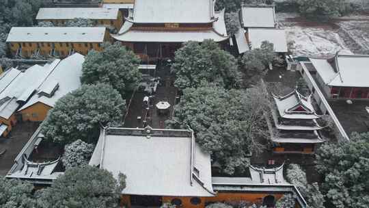 杭州西湖净慈寺雪景