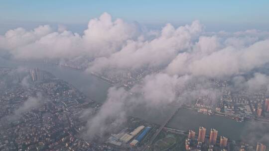 4K航拍珠海斗门城市日出朝阳平流雾云海