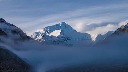 西藏高原日喀则珠穆朗玛峰雪山自然风光延时视频素材模板下载