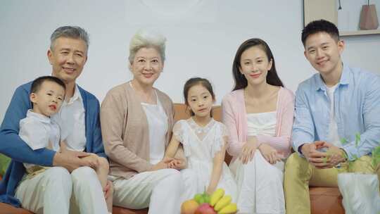 美好家庭  温馨一家人