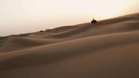 沙漠越野摩托车视频素材模板下载