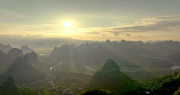 广西桂林山水 水墨画 日出美景延时