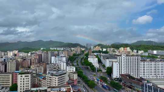 4K航拍深圳龙华福城大水坑彩虹