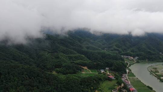 自然风光山间雨后云雾缭绕航拍