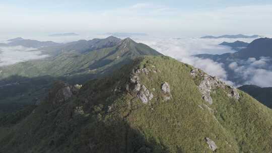 森林湖泊云海山川山脉云雾缭绕 青山绿水