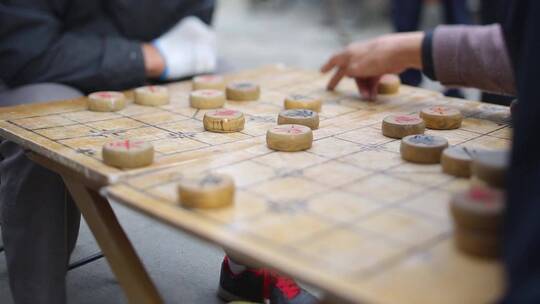 老人下象棋视频素材模板下载