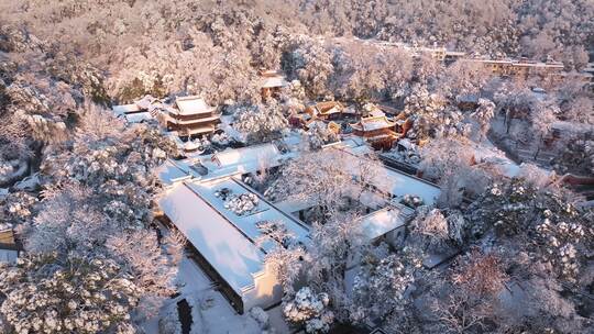 长沙岳麓山岳麓书院日出雪景航拍