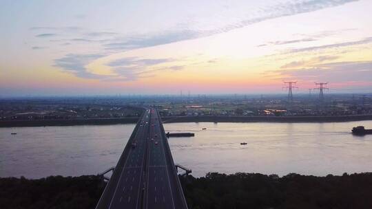 夕阳湘江