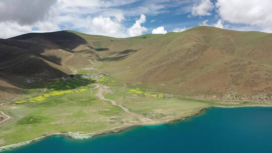 西藏山南浪卡子县羊卓雍错湖泊自然风光视频素材模板下载