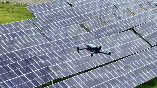 无人机自动巡检太阳能电池板无人自动化识别