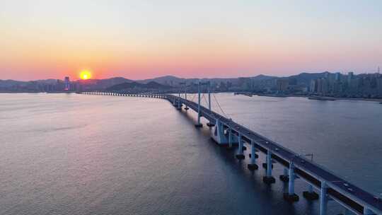 跨海大桥日落全景航拍
