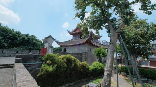 广西柳州旅游景点东门城楼城门城墙