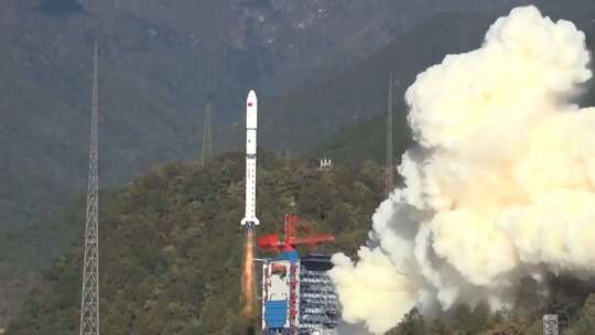 中国长征运载火箭发射遥感卫星发射视频素材模板下载