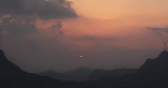 大山日落夕阳风车延迟