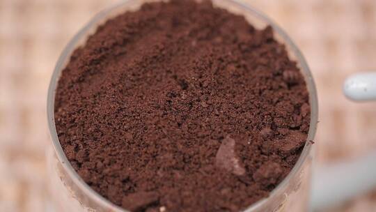 制作饼干碎巧克力咖啡曲奇