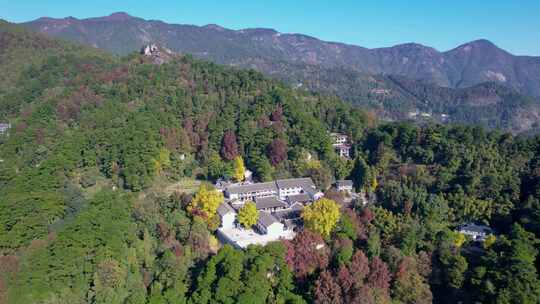 航拍深秋南岳衡山风景区福严寺千年银杏