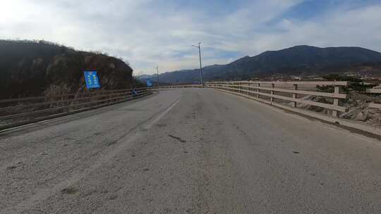 公路 车辆 行驶 移动 道路 自然风景