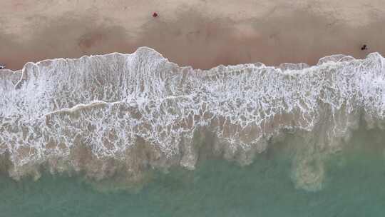 深圳小梅沙沙滩浪花