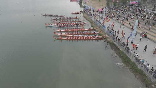 划龙舟龙舟比赛现场航拍