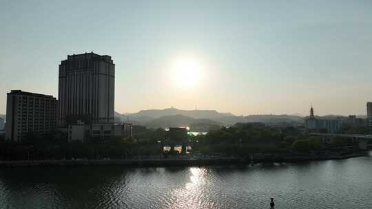 惠州西湖风景区航拍夕阳唯美日落湖泊风景