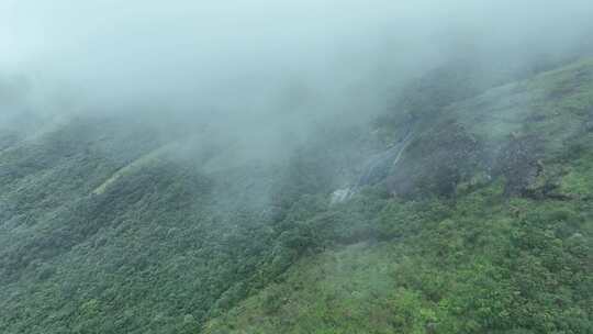 山川草原云海航拍云雾缭绕绿色山丘草地风光