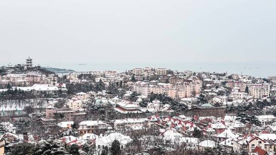 青岛雪景延时老城区冬季风光