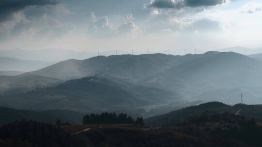 中国电网风光宣传视频清晨山顶电力风车远景