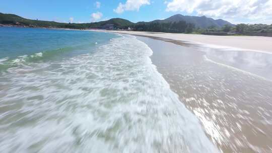 沙滩海浪晴天FPV实拍