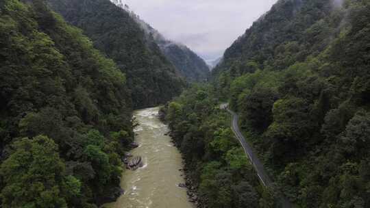 云南怒江州贡山县独龙江河谷边境公路航拍