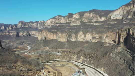 航拍沕沕水景区冬天 冬季 山区