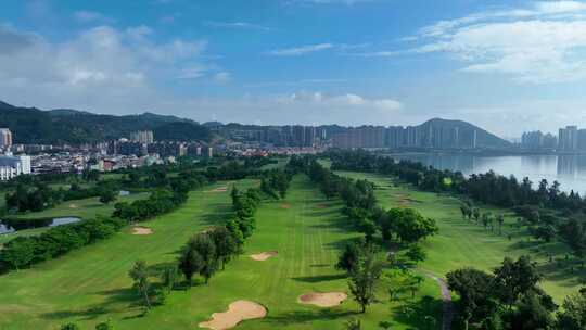 航拍福建漳州港南太武高尔夫球场房地产建设