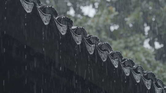 古建筑屋檐下雨 意境水滴 唯美屋檐雨滴