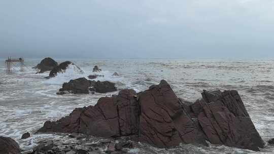 海边 涨潮 岩石