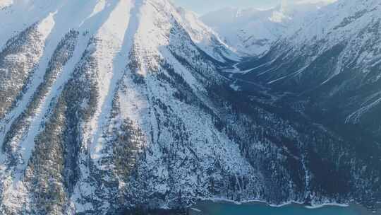 航拍西藏昌都然乌湖山水视频素材模板下载