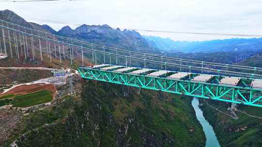 花江峡谷大桥建设航拍