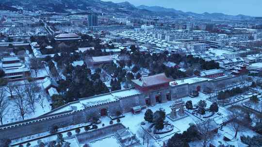 泰安泰山岱庙雪景