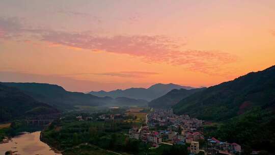 夕阳下的甘蔗种植基地视频素材模板下载