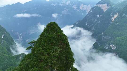 航拍重庆巫山下庄天路