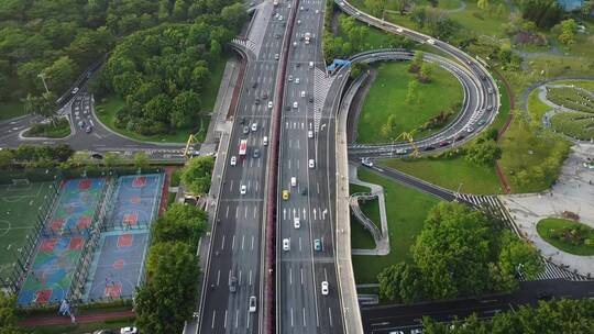 城市公路车流交通航拍