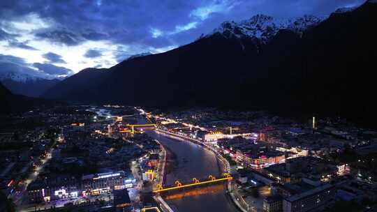 西藏林芝波密城市夜景风光航拍