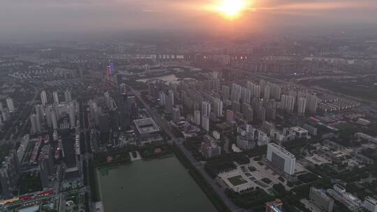 洛阳洛龙区正大国际晚霞城市交通航拍