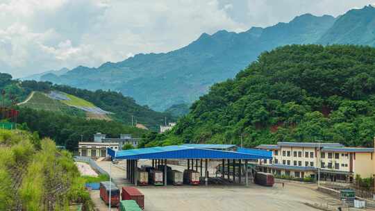 天保口岸边民互市贸易货运通道特写