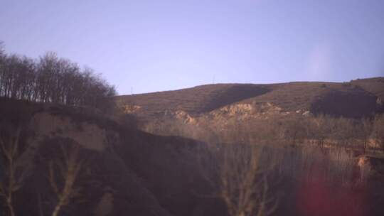 行车视角 窗外风景 山川 黄土高原 车窗外