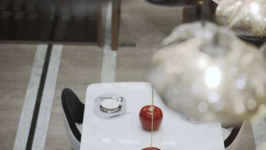 中式合院餐桌上高档瓷质餐具视频素材模板下载