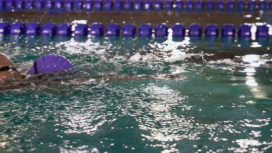 游泳比赛体育运动