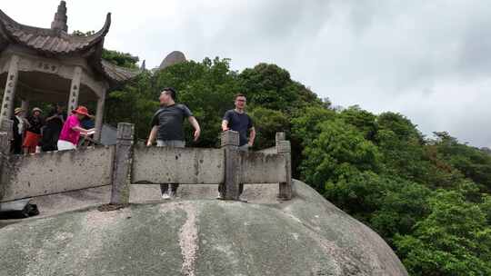 航拍福建宁德福鼎太姥山海上仙山风光