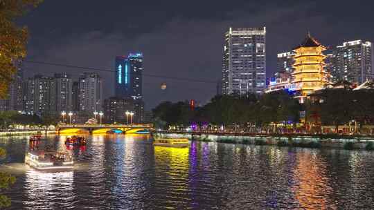 成都九眼桥安顺廊桥夜游锦江游船游客夜景