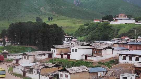 郎木寺建筑外景